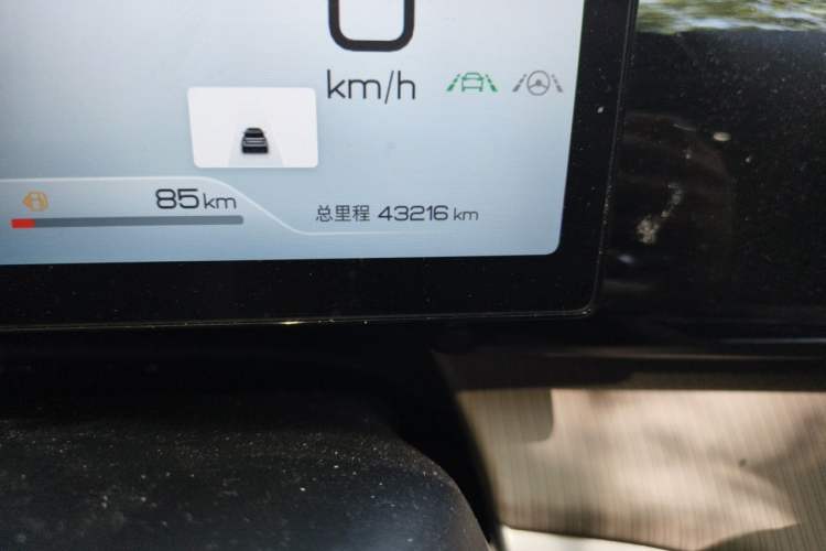 Used BYD Song Pro New Energy 2024 HONOR Edition DM-i 110KM Excellence Model Odometer Close Up