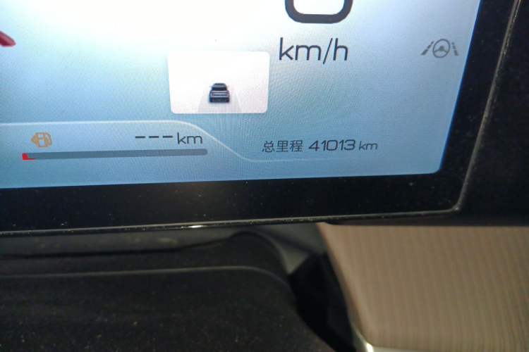 Used BYD Song Pro New Energy 2024 HONOR Edition DM-i 110KM Beyond Model Odometer Close Up