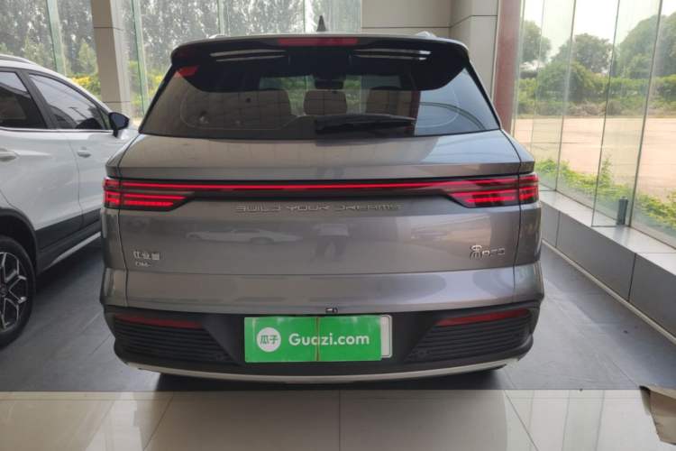 Used BYD Song Pro New Energy 2024 HONOR Edition DM-i 71KM Navigation Model Rear