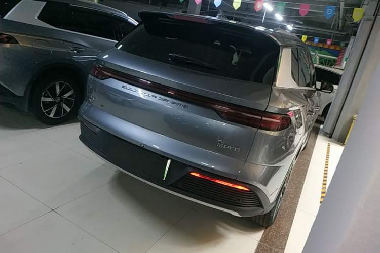 Used BYD Song Pro New Energy 2024 HONOR Edition DM-i 110KM Excellence Model Rear Right 45 Deg