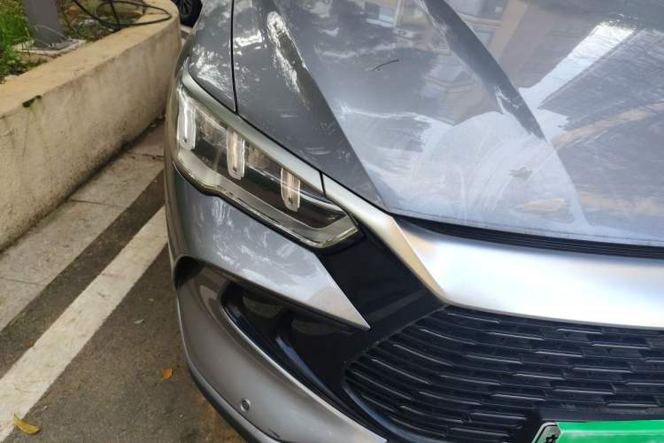 Used BYD Song Pro New Energy 2024 HONOR Edition DM-i 71KM Beyond Model Right Front Headlight