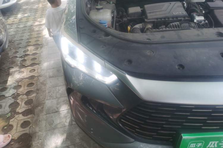 Used BYD Song Pro New Energy 2024 HONOR Edition DM-i 71KM Navigation Model Right Front Headlight
