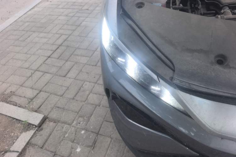 Used BYD Song Pro New Energy 2024 HONOR Edition DM-i 110KM Excellence Model Right Front Headlight