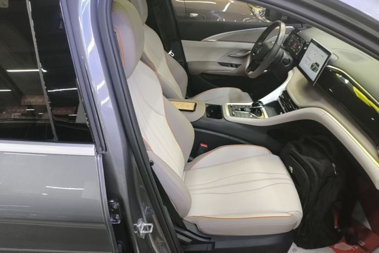 Used BYD Song Pro New Energy 2024 HONOR Edition DM-i 71KM Leading Model Right Front Seat