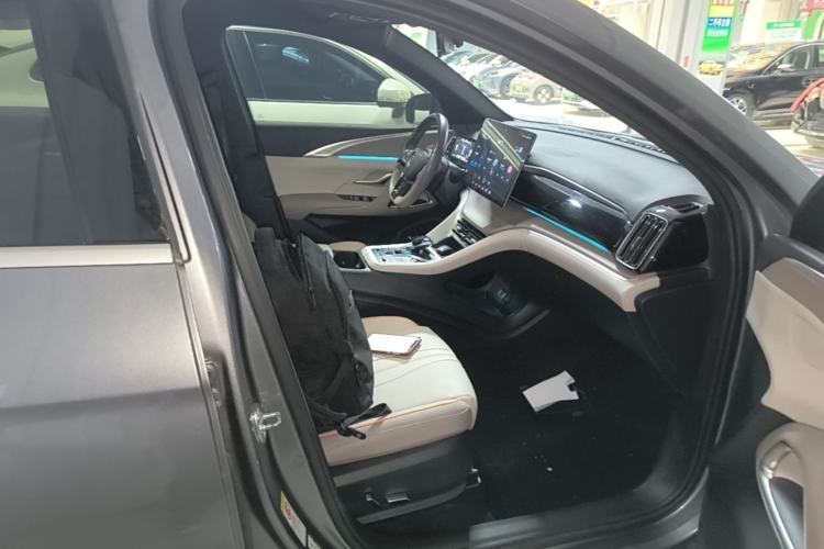 Used BYD Song Pro New Energy 2024 HONOR Edition DM-i 110KM Excellence Model Right Front Seat
