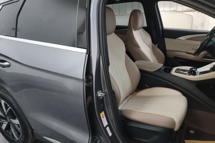 Used BYD Song Pro New Energy 2024 HONOR Edition DM-i 110KM Beyond Model Right Front Seat