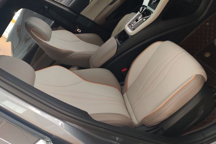Used BYD Song Pro New Energy 2024 HONOR Edition DM-i 71KM Navigation Model Right Front Seat