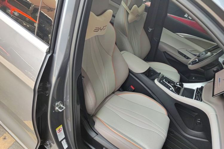 Used BYD Song Pro New Energy 2024 HONOR Edition DM-i 110KM Excellence Model Right Front Seat