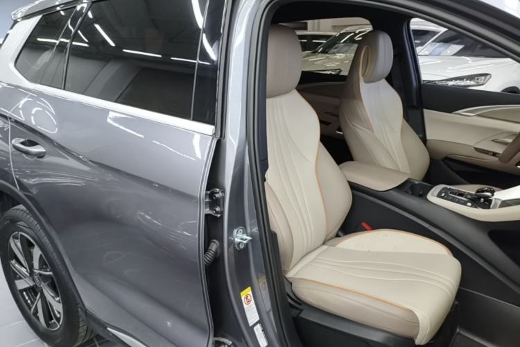 Used BYD Song Pro New Energy 2024 HONOR Edition DM-i 71KM Navigation Model Right Front Seat