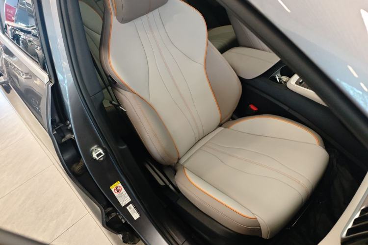 Used BYD Song Pro New Energy 2024 HONOR Edition DM-i 110KM Beyond Model Right Front Seat
