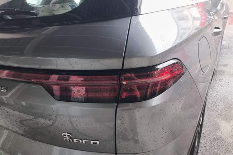 Used BYD Song Pro New Energy 2024 HONOR Edition DM-i 71KM Beyond Model Right Rear Taillight