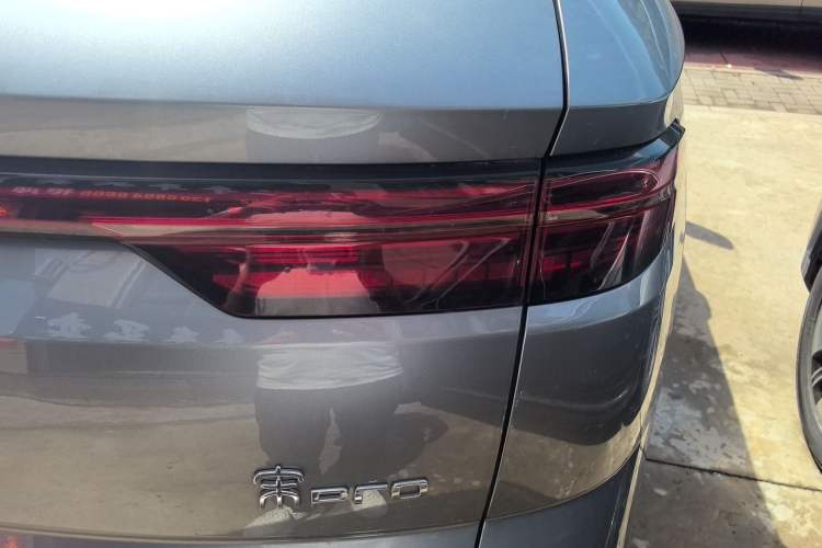 Used BYD Song Pro New Energy 2024 HONOR Edition DM-i 71KM Leading Model Right Rear Taillight