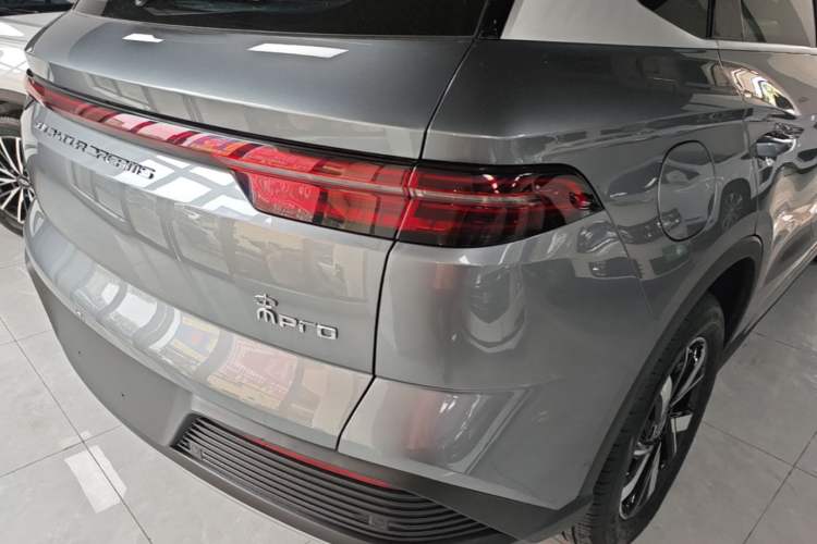 Used BYD Song Pro New Energy 2024 HONOR Edition DM-i 71KM Navigation Model Right Rear Taillight