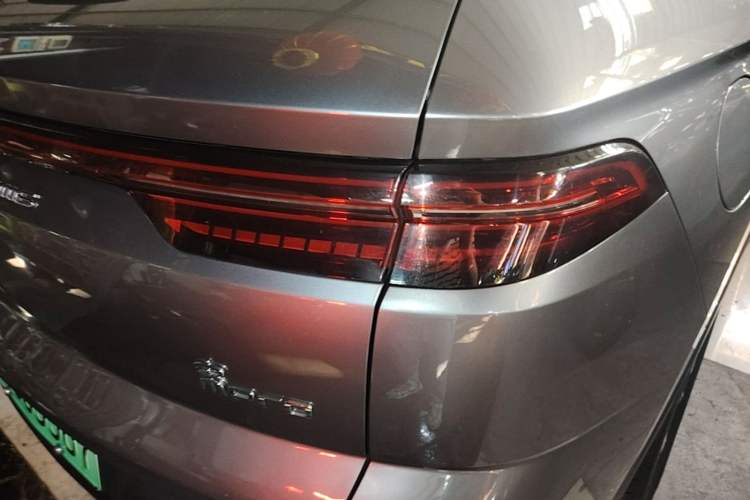 Used BYD Song Pro New Energy 2024 HONOR Edition DM-i 71KM Navigation Model Right Rear Taillight