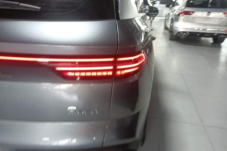 Used BYD Song Pro New Energy 2024 HONOR Edition DM-i 110KM Excellence Model Right Rear Taillight