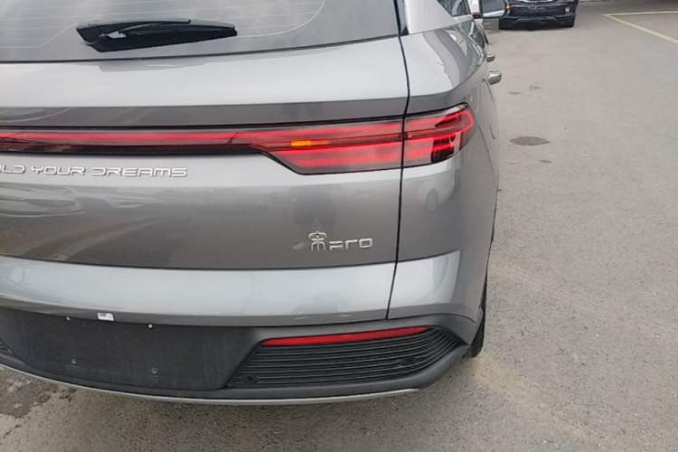 Used BYD Song Pro New Energy 2024 HONOR Edition DM-i 110KM Beyond Model Right Rear Taillight