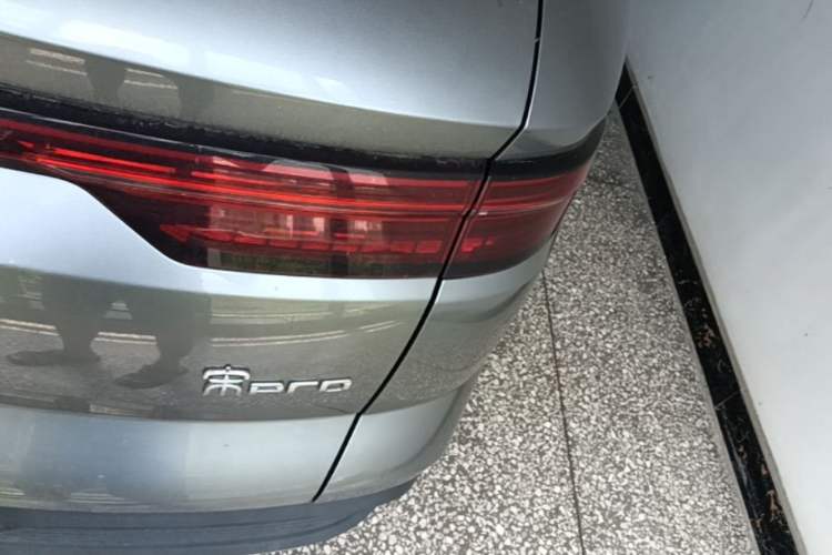 Used BYD Song Pro New Energy 2024 HONOR Edition DM-i 71KM Navigation Model Right Rear Taillight