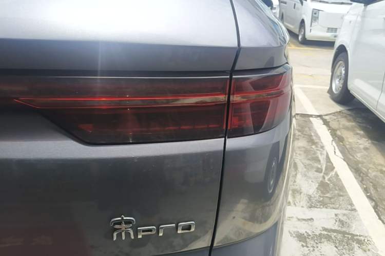 Used BYD Song Pro New Energy 2024 HONOR Edition DM-i 110KM Beyond Model Right Rear Taillight