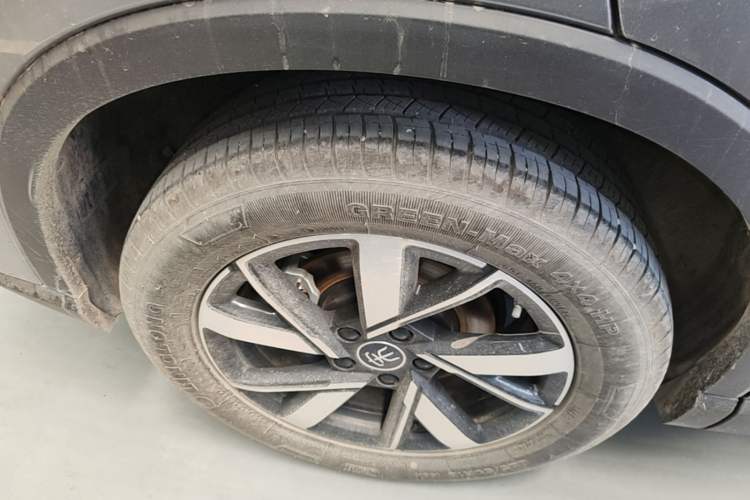 Used BYD Song Pro New Energy 2024 HONOR Edition DM-i 110KM Beyond Model Right Rear Wheel Hub