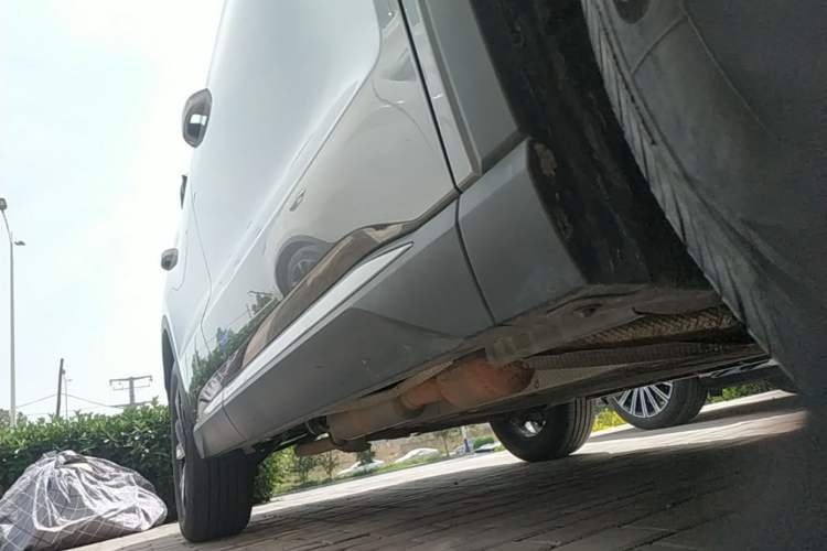 Used BYD Song Pro New Energy 2024 HONOR Edition DM-i 71KM Navigation Model Right Side Sill