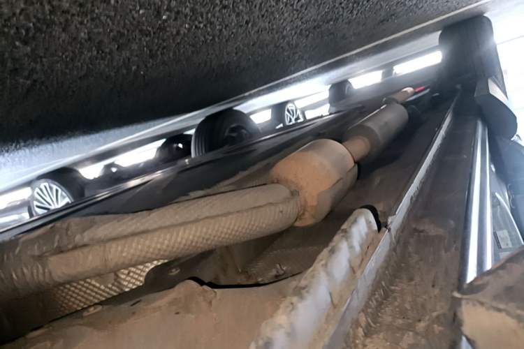 Used BYD Song Pro New Energy 2024 HONOR Edition DM-i 110KM Beyond Model Right Side Sill