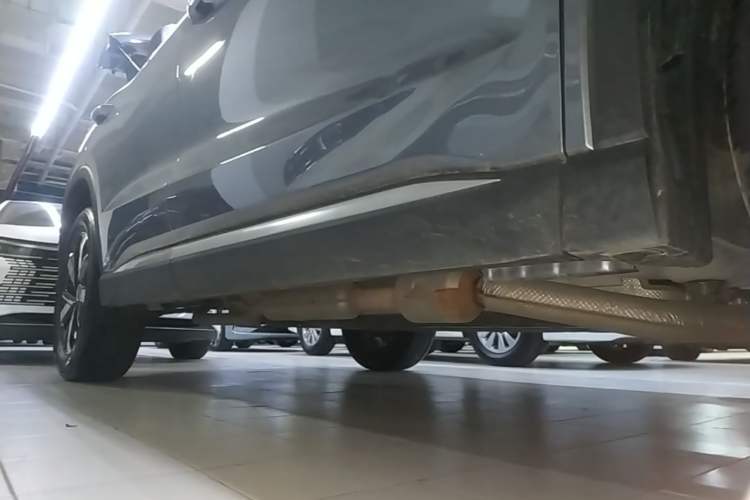Used BYD Song Pro New Energy 2024 HONOR Edition DM-i 71KM Navigation Model Right Side Sill