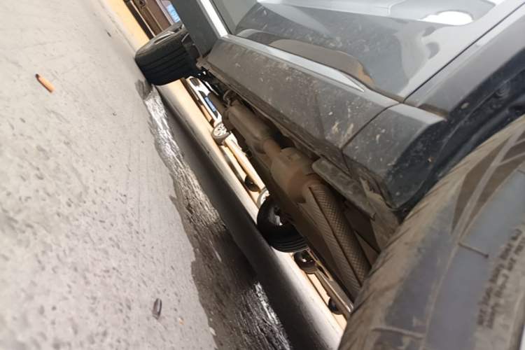 Used BYD Song Pro New Energy 2024 HONOR Edition DM-i 71KM Navigation Model Right Side Sill