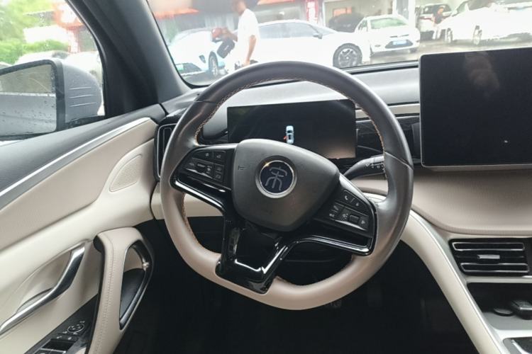 Used BYD Song Pro New Energy 2024 HONOR Edition DM-i 71KM Beyond Model Steering Wheel