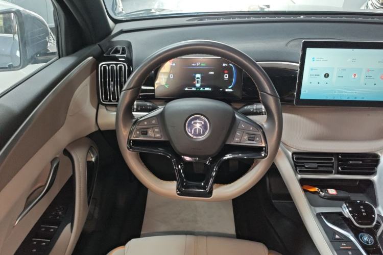 Used BYD Song Pro New Energy 2024 HONOR Edition DM-i 71KM Navigation Model Steering Wheel