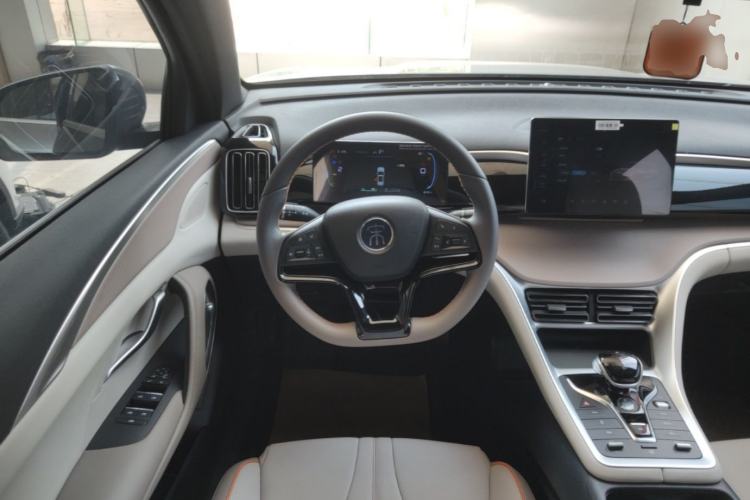Used BYD Song Pro New Energy 2024 HONOR Edition DM-i 71KM Navigation Model Steering Wheel