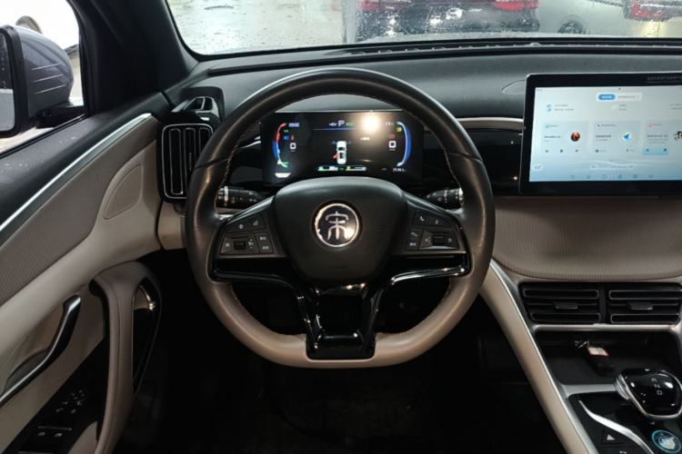 Used BYD Song Pro New Energy 2024 HONOR Edition DM-i 71KM Navigation Model Steering Wheel