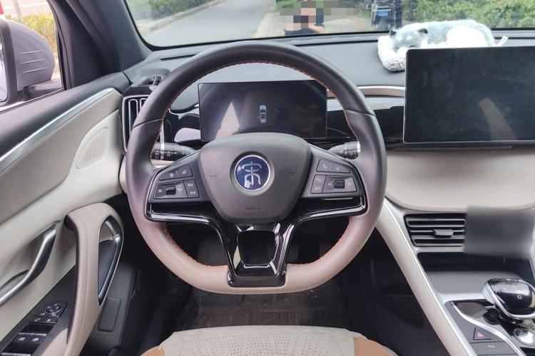 Used BYD Song Pro New Energy 2024 HONOR Edition DM-i 71KM Navigation Model Steering Wheel