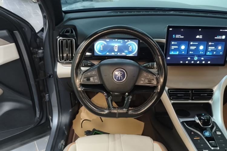 Used BYD Song Pro New Energy 2024 HONOR Edition DM-i 110KM Beyond Model Steering Wheel