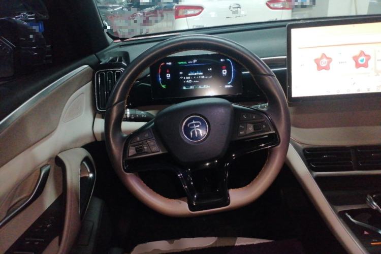 Used BYD Song Pro New Energy 2024 HONOR Edition DM-i 71KM Beyond Model Steering Wheel