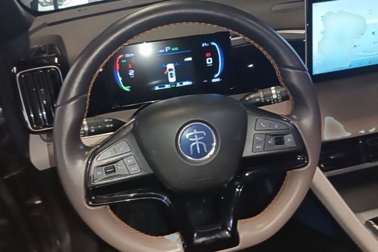 Used BYD Song Pro New Energy 2024 HONOR Edition DM-i 71KM Navigation Model Steering Wheel