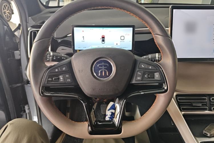 Used BYD Song Pro New Energy 2024 HONOR Edition DM-i 110KM Beyond Model Steering Wheel