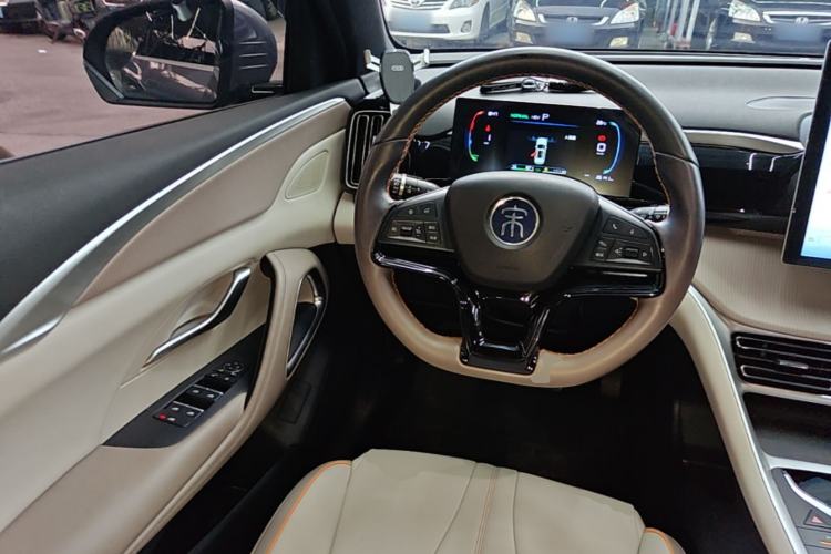 Used BYD Song Pro New Energy 2024 HONOR Edition DM-i 71KM Navigation Model Steering Wheel