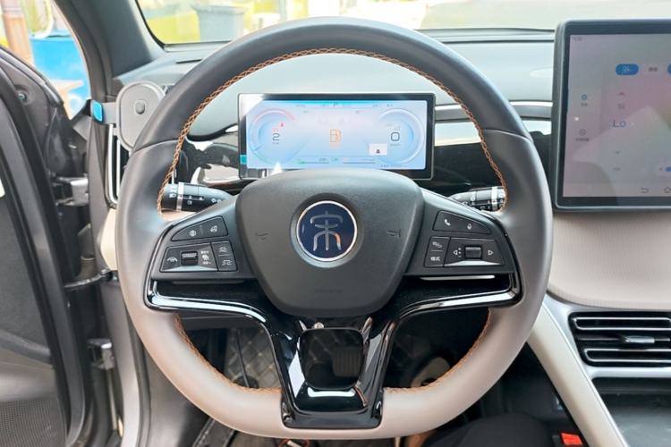 Used BYD Song Pro New Energy 2024 HONOR Edition DM-i 110KM Beyond Model Steering Wheel