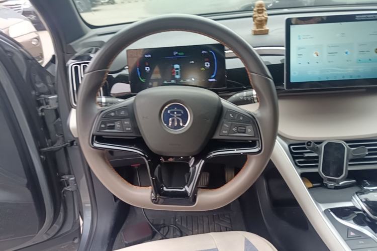 Used BYD Song Pro New Energy 2024 HONOR Edition DM-i 71KM Navigation Model Steering Wheel