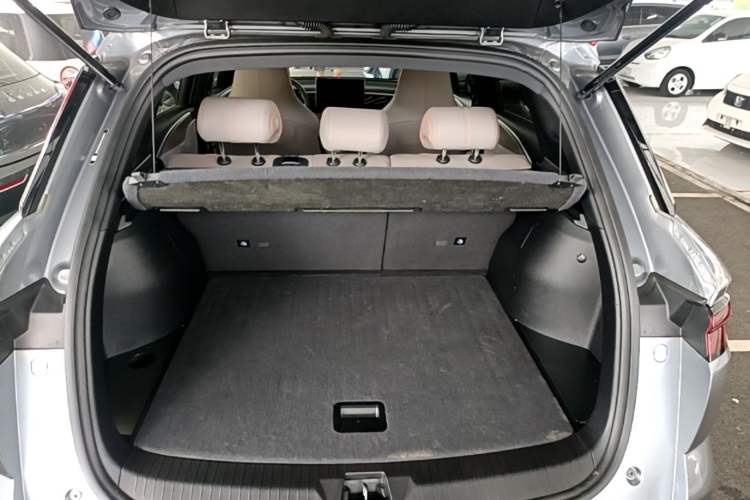 Used BYD Song Pro New Energy 2024 HONOR Edition DM-i 110KM Beyond Model Trunk