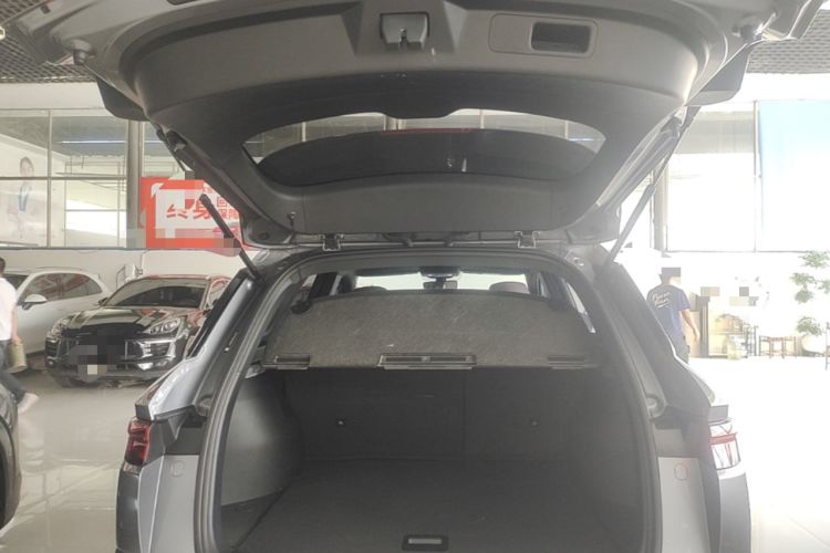 Used BYD Song Pro New Energy 2024 HONOR Edition DM-i 71KM Navigation Model Trunk