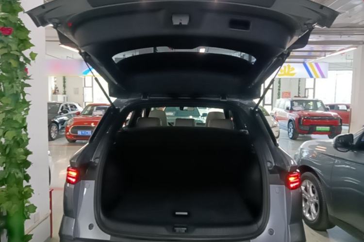 Used BYD Song Pro New Energy 2024 HONOR Edition DM-i 110KM Beyond Model Trunk
