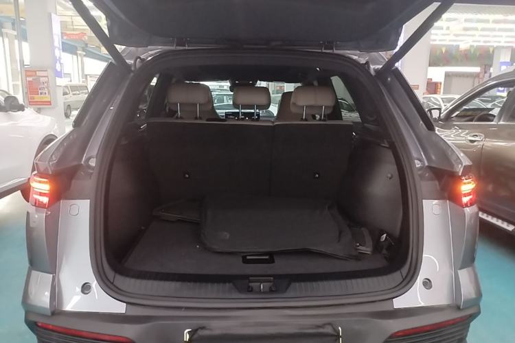 Used BYD Song Pro New Energy 2024 HONOR Edition DM-i 110KM Excellence Model Trunk