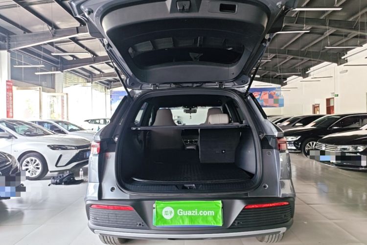 Used BYD Song Pro New Energy 2024 HONOR Edition DM-i 71KM Navigation Model Trunk
