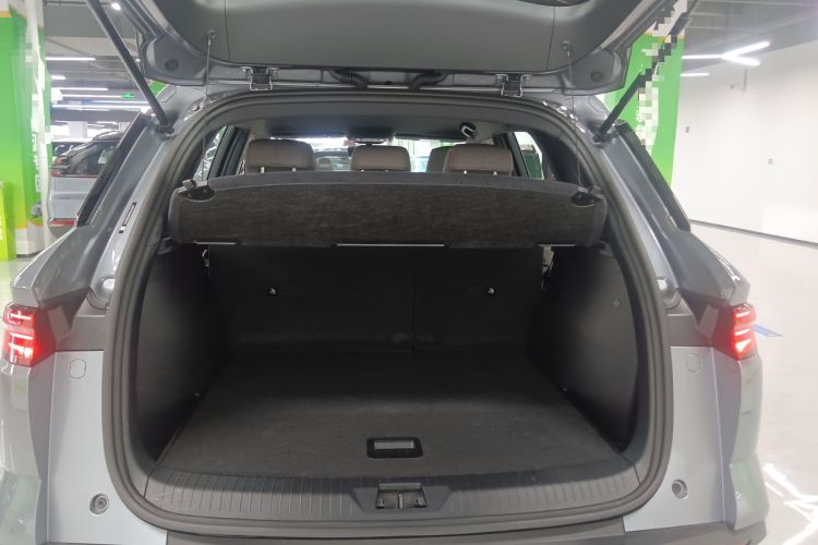 Used BYD Song Pro New Energy 2024 HONOR Edition DM-i 71KM Navigation Model Trunk