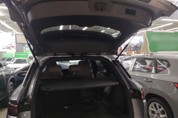 Used BYD Song Pro New Energy 2024 HONOR Edition DM-i 71KM Navigation Model Trunk