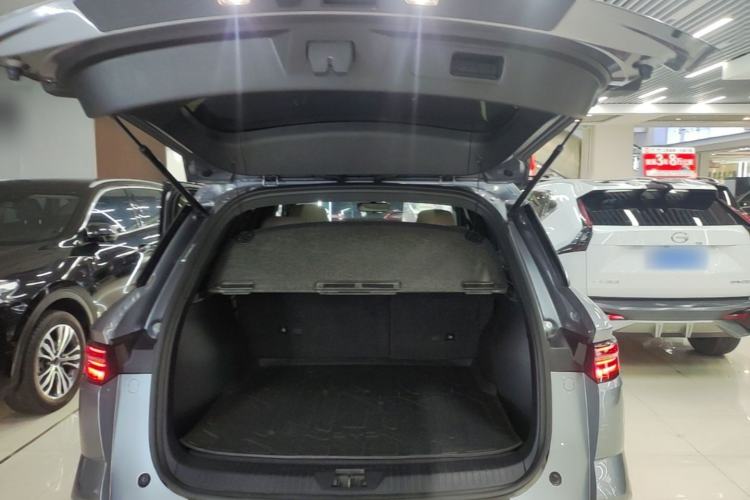 Used BYD Song Pro New Energy 2024 HONOR Edition DM-i 71KM Leading Model Trunk