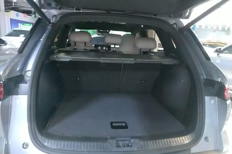 Used BYD Song Pro New Energy 2024 HONOR Edition DM-i 110KM Excellence Model Trunk