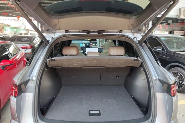 Used BYD Song Pro New Energy 2024 HONOR Edition DM-i 110KM Excellence Model Trunk