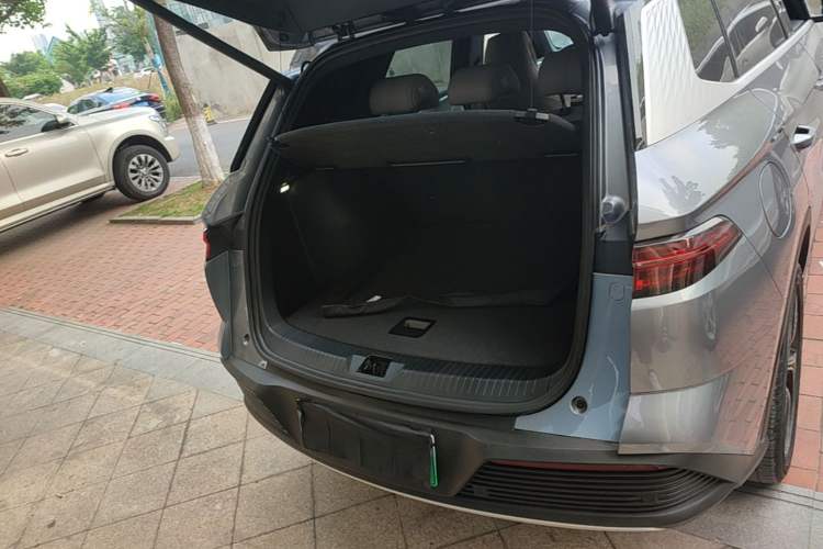 Used BYD Song Pro New Energy 2024 HONOR Edition DM-i 110KM Excellence Model Trunk
